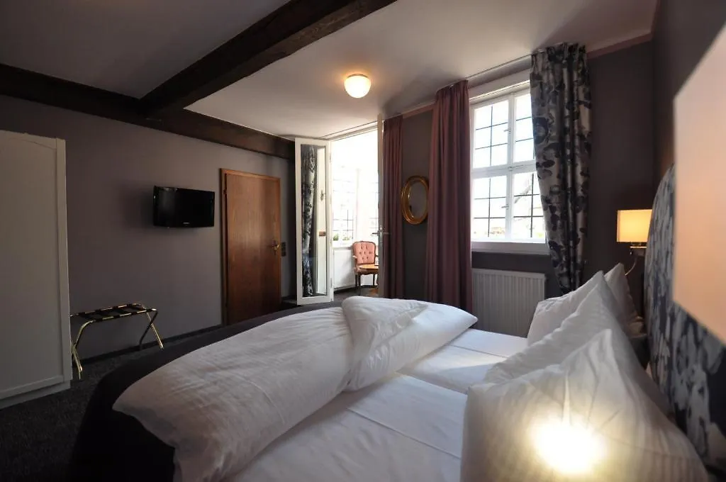 Hotel Schmuckkaestchen Miltenberg 3*,