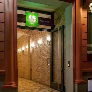 Ibis Styles Ost Hotell